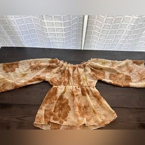 EUC Top, super cute!